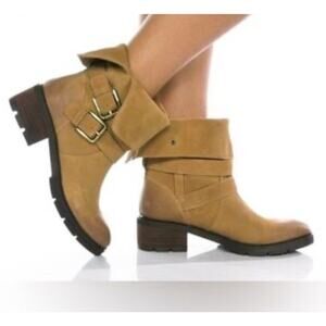 Donald pliner Saraya Suede Boots Motorcycle Tan Sz 10 Chic preppy Outdoor Combat